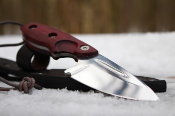 Нож "Шмель" Сталь х12мф. Рукоять Амарант.